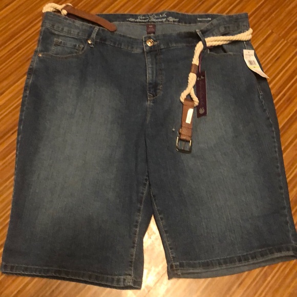 Gloria Vanderbilt Pants - NWT size 18W GV Messina Joslyn bermudas